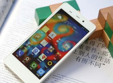 Смартфон Fly IQ453
