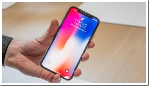 Теория заговоров: Apple специально откладывает старт iPhone X
